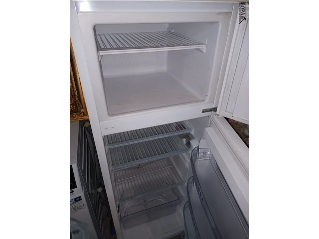 Lot 24 - koel/vries combinatie whirlpool - afbeelding 2 van  3