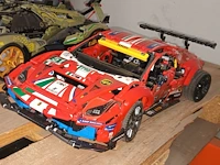 Lot 24 - lego technic ferrari - afbeelding 3 van  5