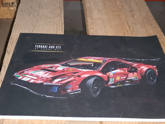 Lot 24 - lego technic ferrari - afbeelding 5 van  5