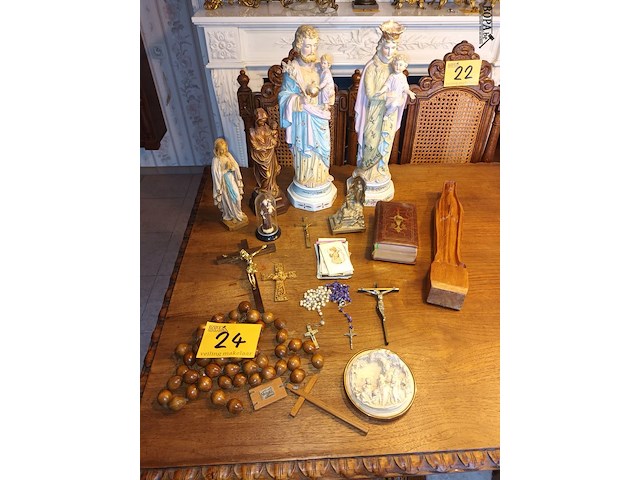Lot 24 - lot devotie. 17 stuks - afbeelding 1 van  7