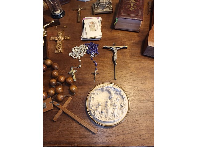 Lot 24 - lot devotie. 17 stuks - afbeelding 4 van  7