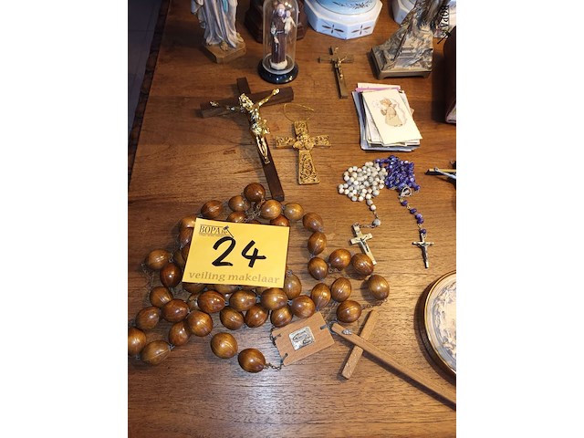 Lot 24 - lot devotie. 17 stuks - afbeelding 5 van  7