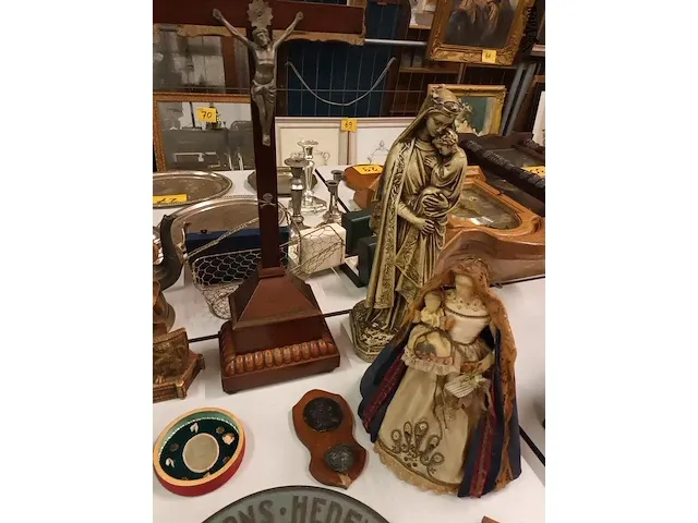 Lot 24 - lot devotie. 34 stuks - afbeelding 6 van  7