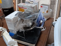 Lot 24 - lot keukenmateriaal - afbeelding 1 van  4