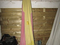 Lot 24 - marktparasol met voetsteun - afbeelding 1 van  1