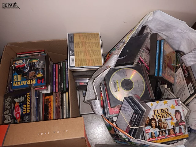 Lot 24 - muziek en film - afbeelding 2 van  5
