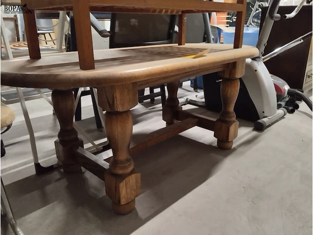 Lot 24 - ovalen salontafel - afbeelding 1 van  2