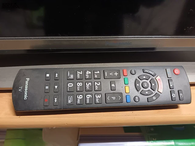 Lot 24 - panasonic 80 cm led tv - afbeelding 6 van  6