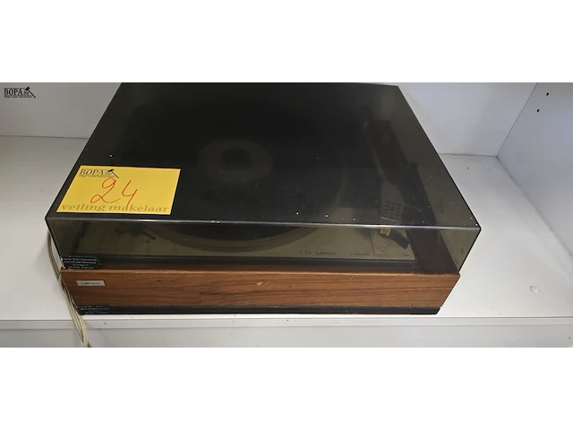 Lot 24 - platenspeler lenco l75 - afbeelding 1 van  2