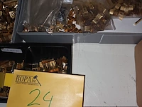 Lot 24 - prijsblokjes - afbeelding 4 van  5
