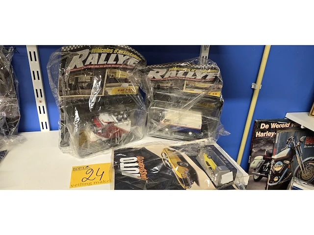 Lot 24 - rally en auto klassieker nieuw in verpakking - afbeelding 1 van  5