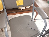 Lot 24 - rollator en toiletstoel - afbeelding 3 van  3