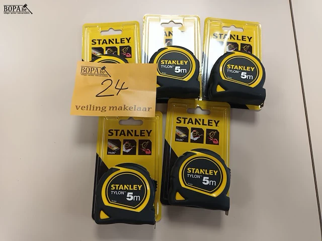 Lot 24 - stanley rolmeters. 5 stuks - afbeelding 1 van  2