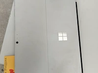Lot 24 - windows tablet - afbeelding 2 van  2