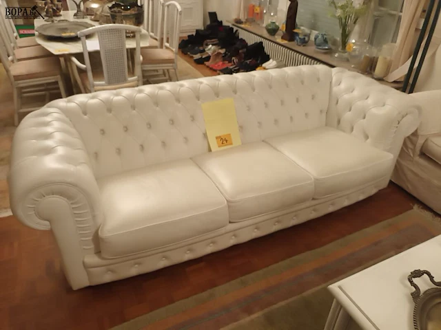 Lot 24 - zetel chesterfield style - afbeelding 1 van  7