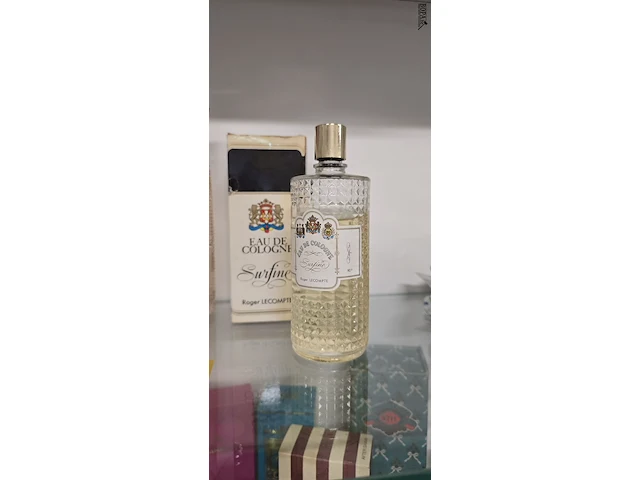 Lot 240 - aangebroken flessen parfum, eau de cologne...ong 9 stuks - afbeelding 2 van  5
