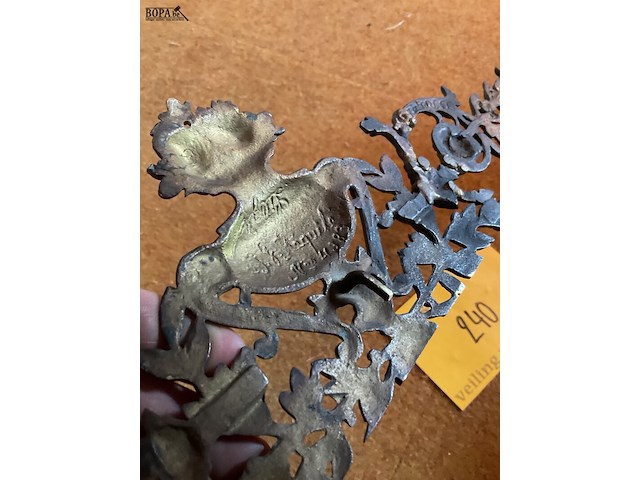 Lot 240 - koperen belegsel decoratief gemerkt - afbeelding 5 van  5