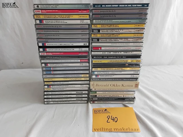 Lot 240 - lot cd's, klassiek, stapel - afbeelding 1 van  3