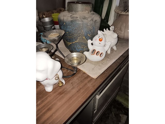 Lot 240 - lot decoratie - afbeelding 3 van  3