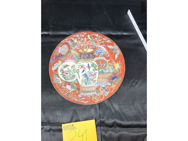 Lot 241 - chinees bord - afbeelding 1 van  4