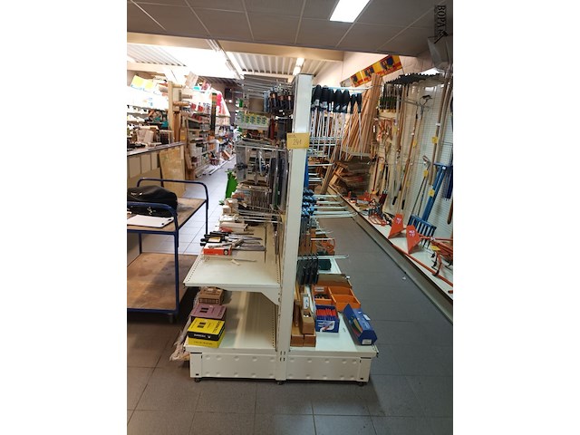 Lot 241 - dubbelzijdig gondella rek - afbeelding 1 van  4