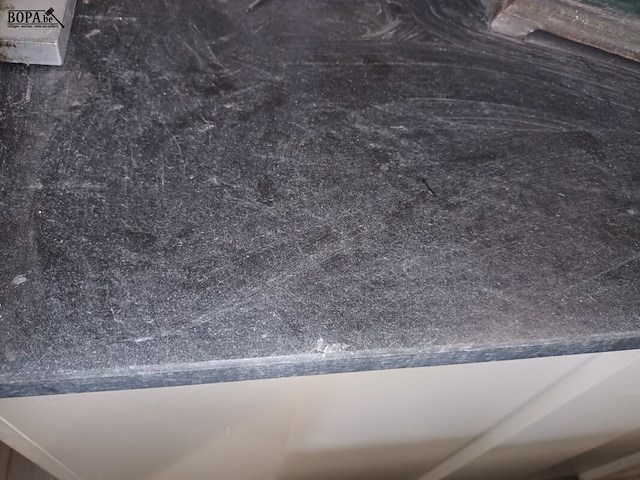 Lot 242 - hoek toonbank - afbeelding 3 van  4