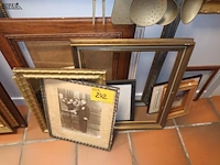 Lot 242 - kaders. 12 stuks - afbeelding 1 van  4