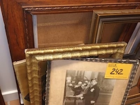 Lot 242 - kaders. 12 stuks - afbeelding 4 van  4