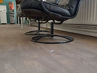 Lot 242 - lederen relax zetel. 2 stuks - afbeelding 3 van  4