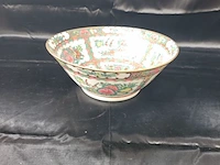 Lot 243 - chineese kom - afbeelding 1 van  5