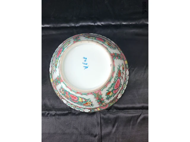 Lot 243 - chineese kom - afbeelding 4 van  5