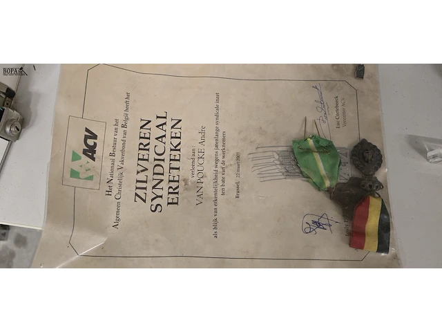 Lot 243 - eregedenktekens en medailles ong 56 stuks - afbeelding 5 van  5