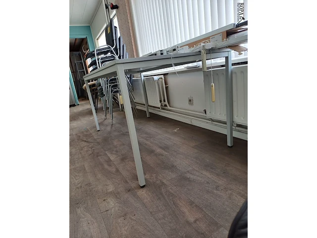 Lot 243 - tafel - afbeelding 2 van  3