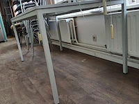 Lot 243 - tafel - afbeelding 2 van  3