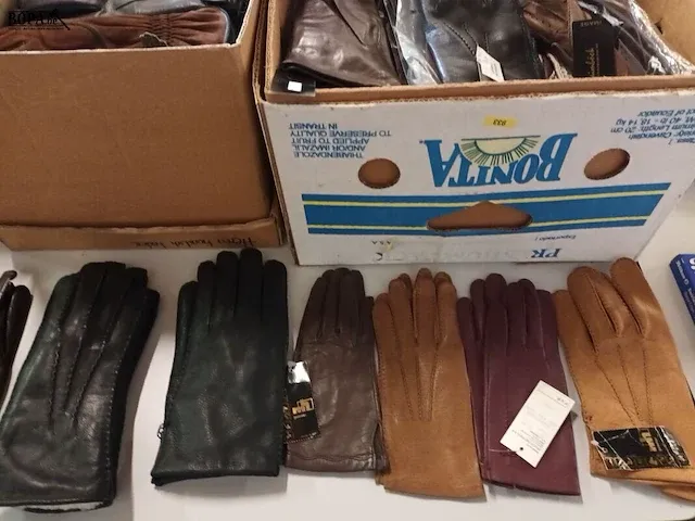 Lot 244 - lederen handschoenen. ca. 100 paar - afbeelding 2 van  7