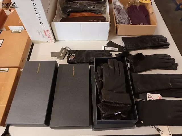 Lot 244 - lederen handschoenen. ca. 100 paar - afbeelding 5 van  7