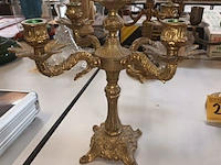 Lot 245 - koperen kandelaar. 3 stuks - afbeelding 2 van  4