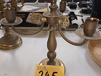 Lot 245 - koperen kandelaar. 3 stuks - afbeelding 3 van  4
