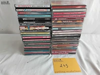 Lot 245 - lot cd's, variatie, stapel - afbeelding 1 van  3