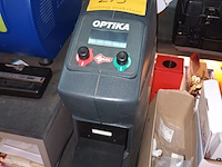 Lot 245 - optika sleutelherkenner - afbeelding 1 van  2