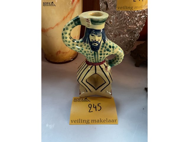 Lot 245 - quimper man kandelaar - afbeelding 1 van  2