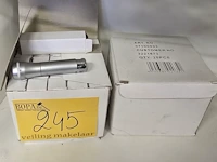 Lot 245 - zaklampen met aansteker 2 dozen - afbeelding 1 van  4