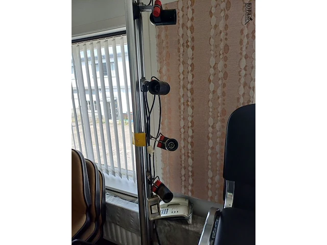 Lot 246 - telefoon en verlichtingsarmaturen - afbeelding 3 van  3