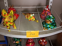 Lot 247 - beeldjes pomme pidou. 5 stuks - afbeelding 1 van  2