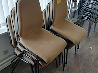 Lot 247 - stoffen vergaderstoelen. 6 stuks - afbeelding 1 van  3