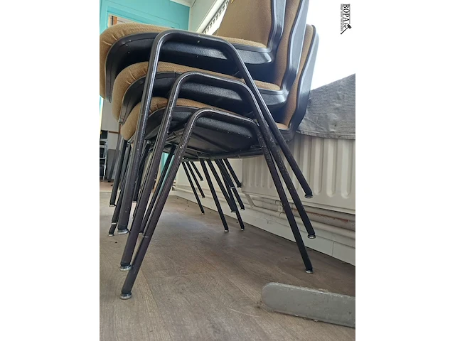 Lot 247 - stoffen vergaderstoelen. 6 stuks - afbeelding 3 van  3