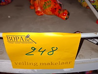 Lot 248 - beeldjes pomme pidou. 5 stuks - afbeelding 2 van  2