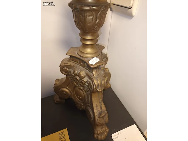 Lot 248 - koperen kandelaar - afbeelding 2 van  3