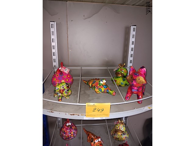 Lot 249 - beeldjes pomme pidou. 5 stuks - afbeelding 1 van  1