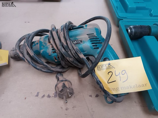 Lot 249 - boormachine makita - afbeelding 1 van  2